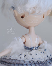 Load image into Gallery viewer, 134. Odette (Commission)