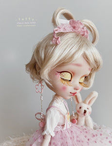 166.Taffy