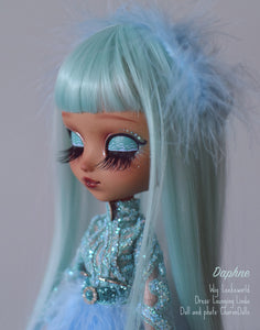 114.Daphne