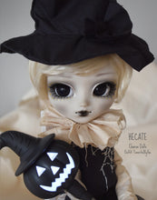 Load image into Gallery viewer, 120. Hecate