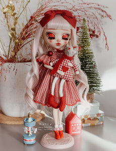 151. Holly